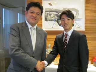 Mr. Matsuyama (right), sponsored athlete since 2017